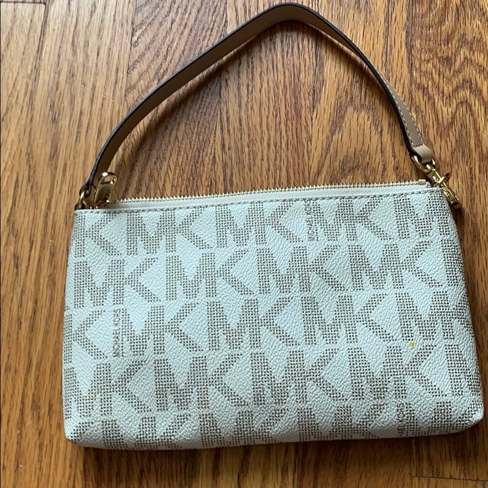 MK - Picture 3 of 3